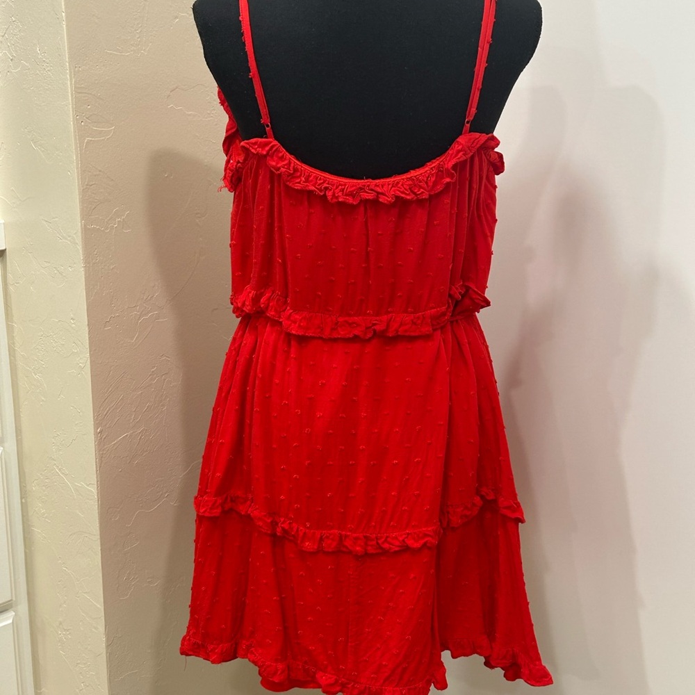 Elegant Red Ruffle Dress - Picture 4 of 7